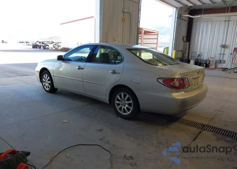 2002 Lexus Es 300 из США, поврежденный, VIN JTHBF30G220038921